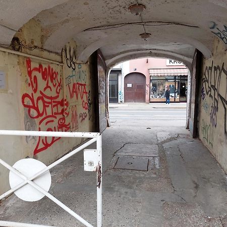 Home Away From Home - Apartment Ilica Zagreb Bagian luar foto