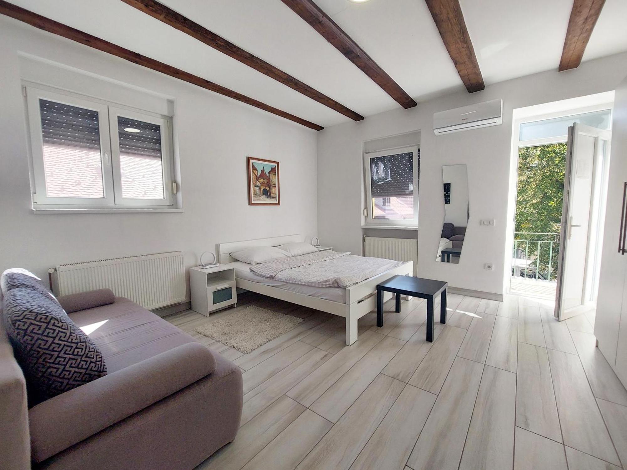 Home Away From Home - Apartment Ilica Zagreb Bagian luar foto