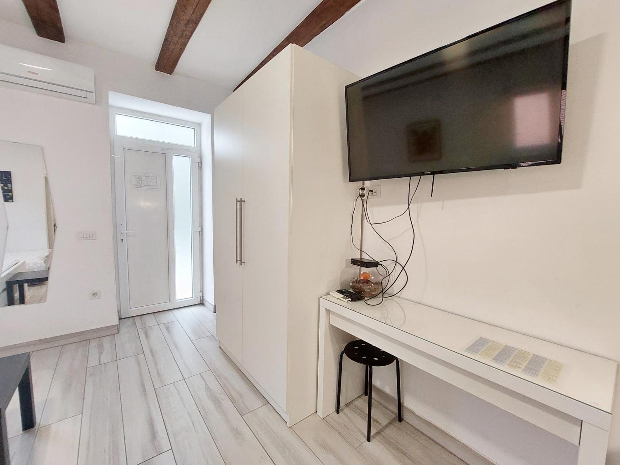Home Away From Home - Apartment Ilica Zagreb Bagian luar foto