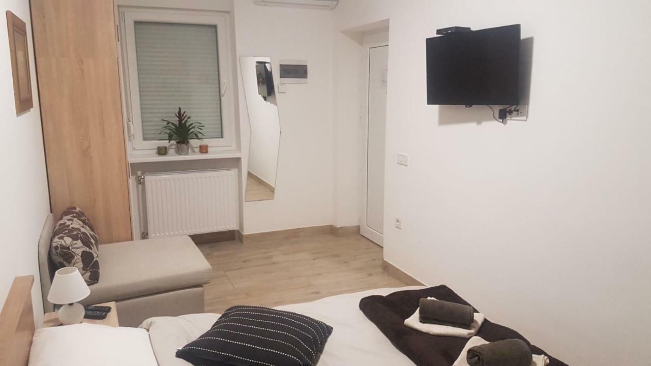 Home Away From Home - Apartment Ilica Zagreb Bagian luar foto